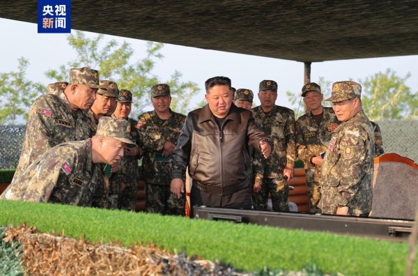 优配痢略 金正恩：炮兵部队具备实战能力 已成“随时能战”的精锐